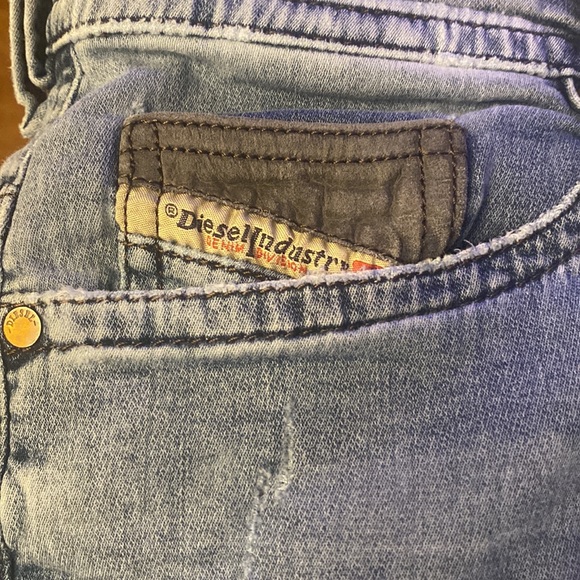 Diesel Thavar - Picture 4 of 11